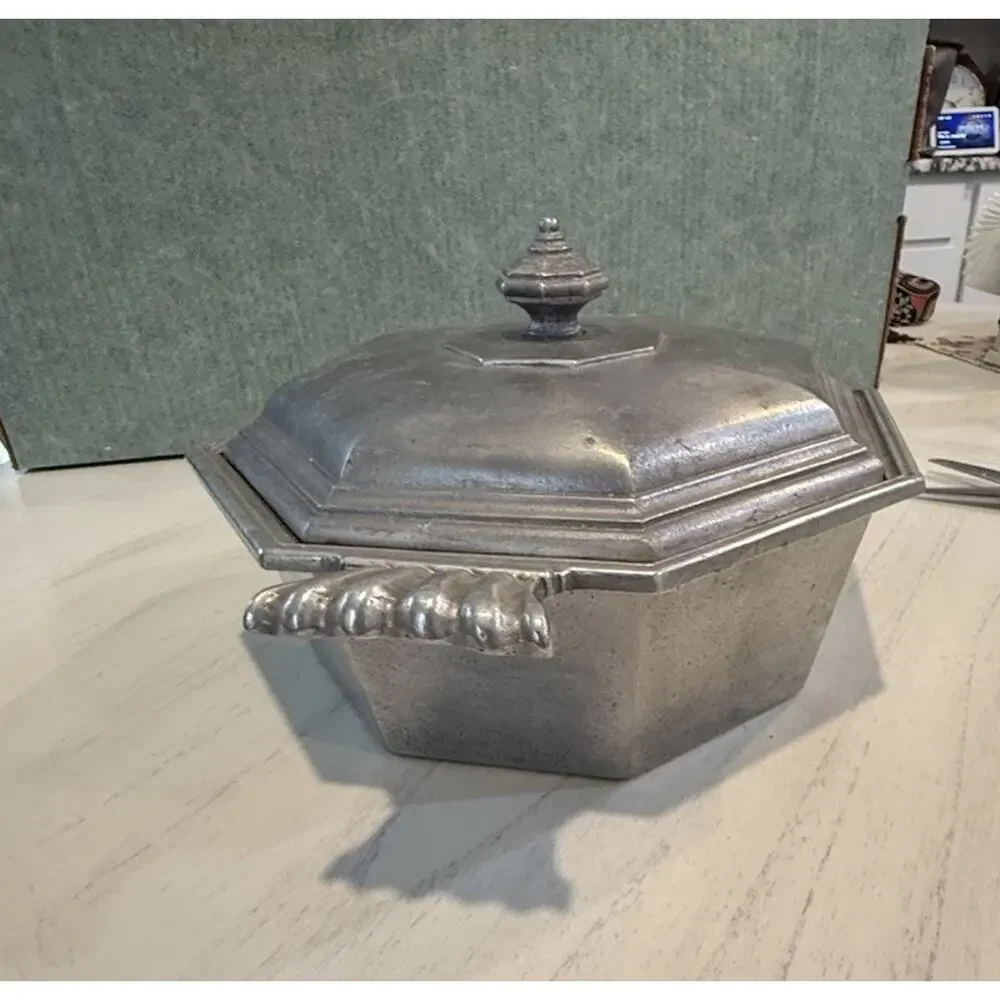 International Silver‎ Co Pewter Rustic Farmhouse Covered Casserole Dish w/Lid
